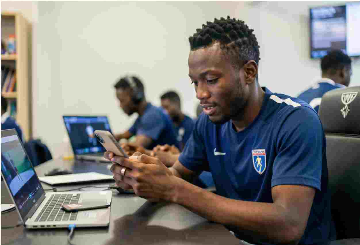 West African Betting Moved to Phone Screens by 2026